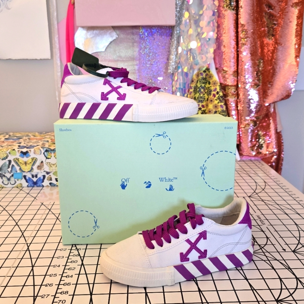 Off-White Fuchsia Sneakers - 37